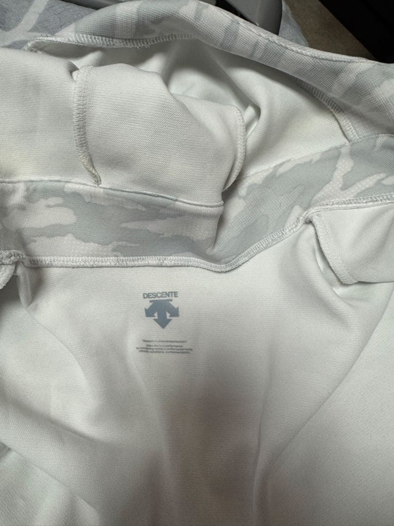 Movesport! ホワイトのカモフラージュ　価格相談しますお気軽に！￼