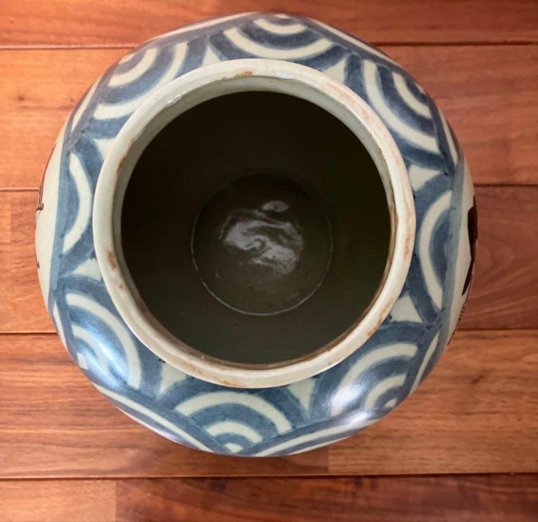 円左エ門 有田焼 南蛮人図 青海波 壺 花瓶 古伊万里様式 高さ19cm