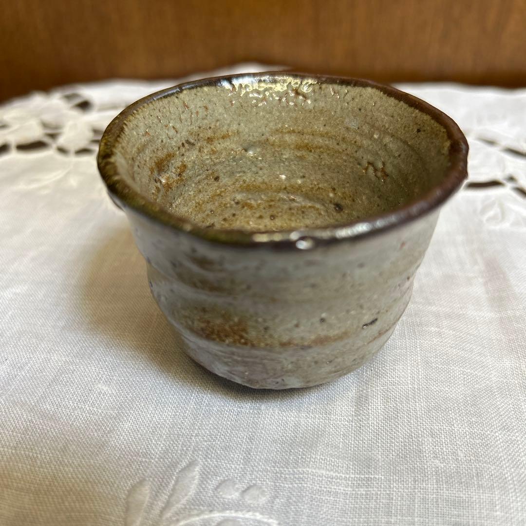 逸品　唐津焼 西岡小十作 斑唐津　皮鯨　梅華皮 ぐい吞み　共箱共布栞付き 未使用