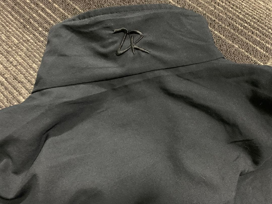 極美品　ZERO RESTRICTION GORE-TEX 半袖ナイロンブルゾン