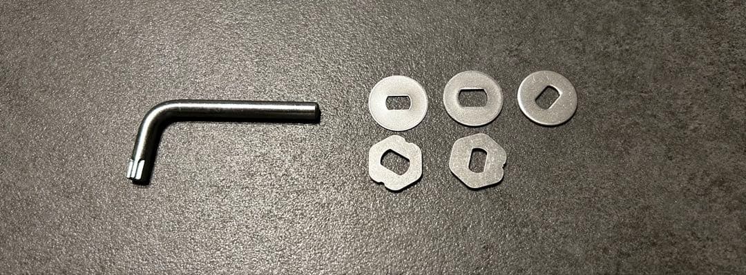 LIVRE CRANK 120 シマノ右巻き ガンメタ/ブルー