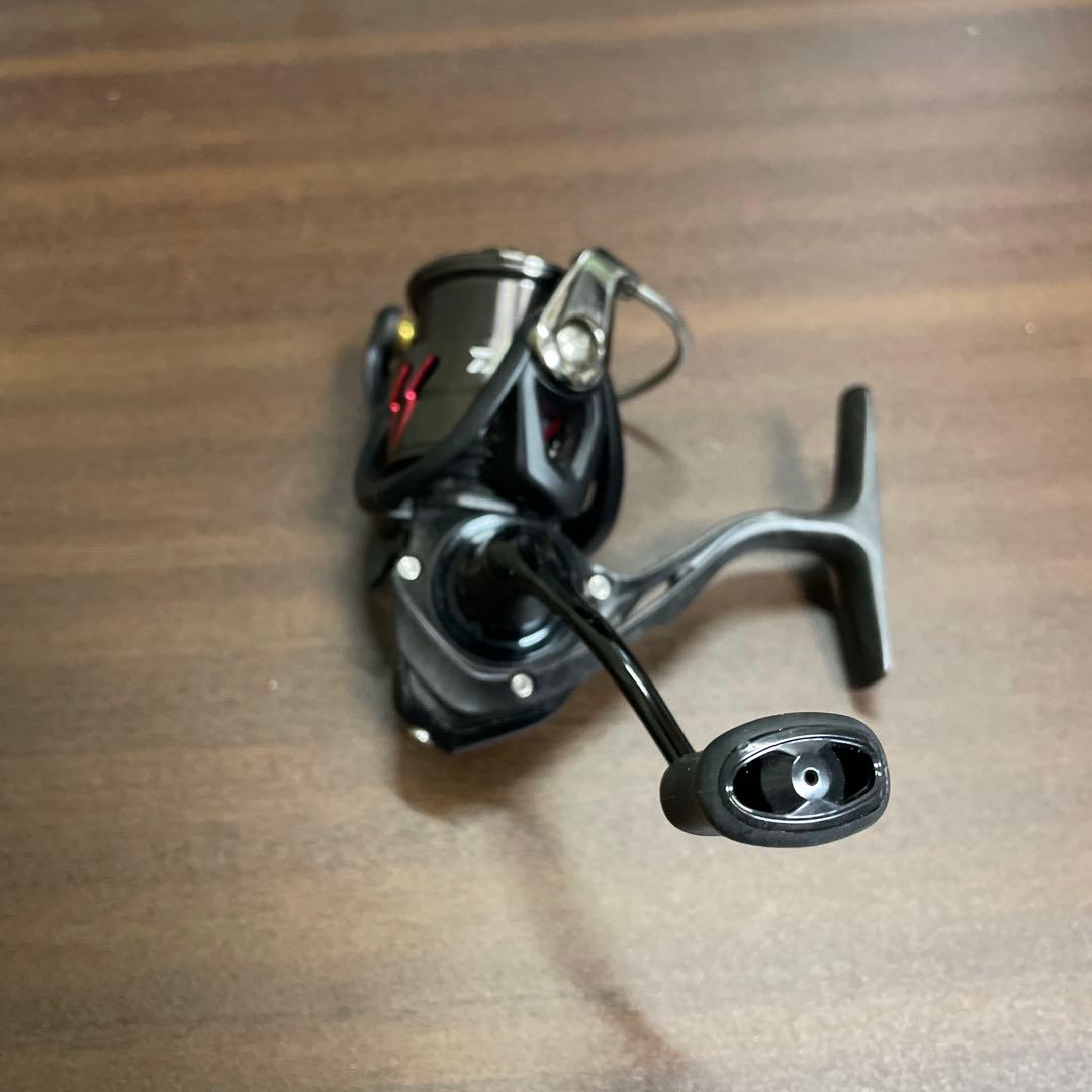 TATULA LT 2000S-XH スピニングリール