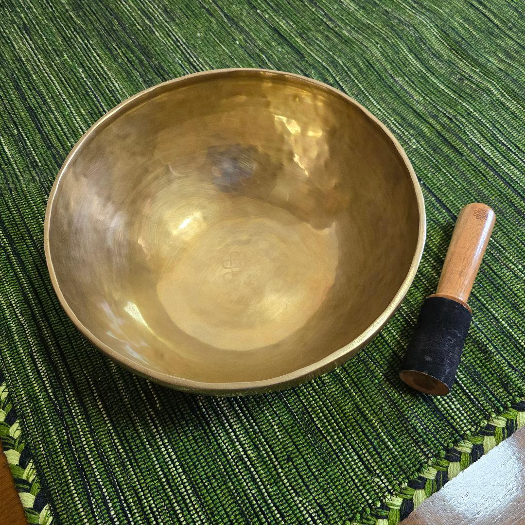 アマナマナ amanamana チベット・シンギングボウル 渋金・大サイズ