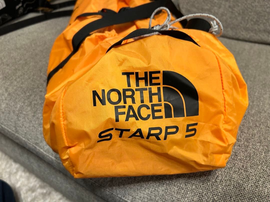 ① ノースフェイステント　ジオドーム4、スタープ5