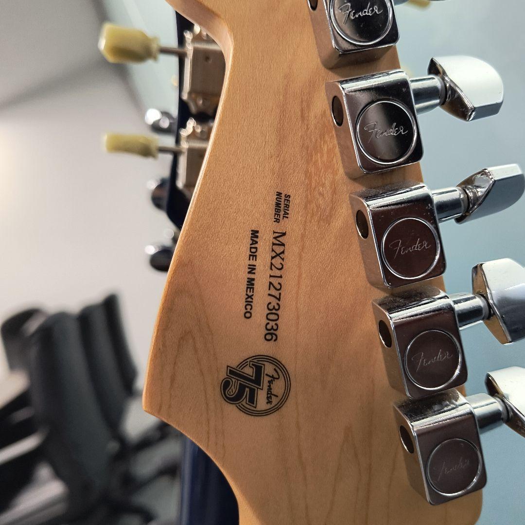 ぷ*ー様 Fender Stratocaster サンバースト