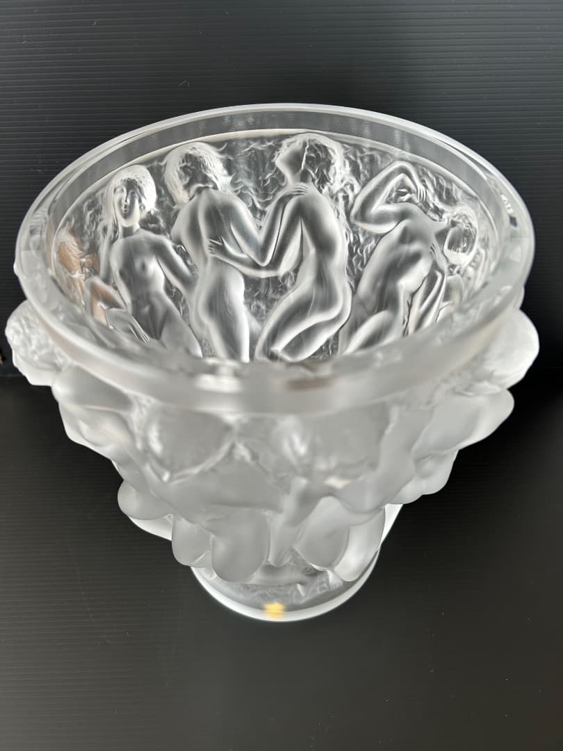 ルネ ラリックのバコントゥ ベース