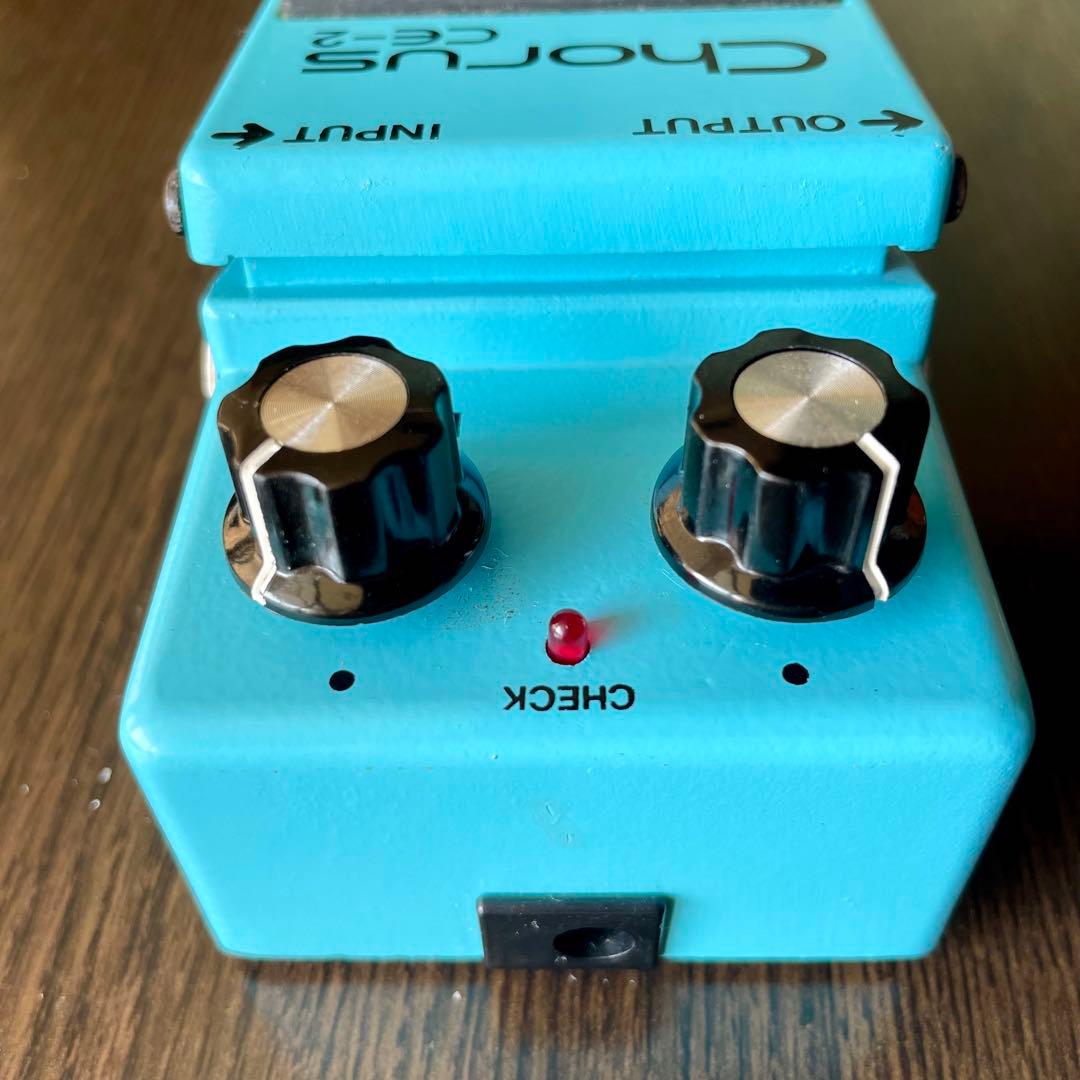 ギターヒーロー様依頼の為値下　BOSS Chorus CE-2 シリアル9700