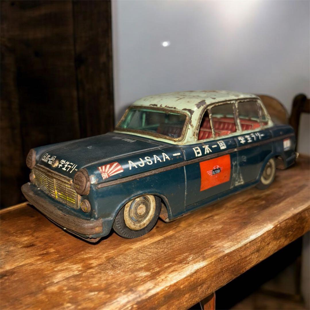 希少 ダットサン ブリキ AJSAA 学生ラリー ブリキ 全長約21cm 現状品