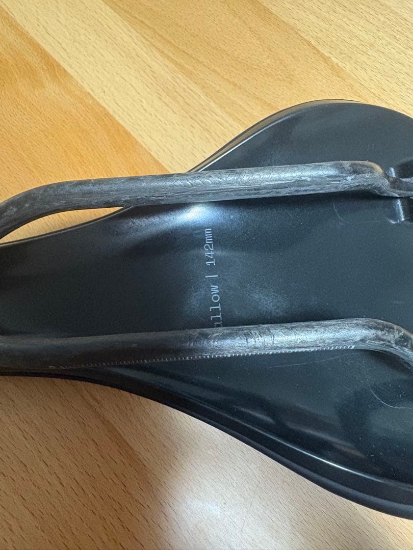 cannondale Scoop Swallowサドル 142mmカーボンレール