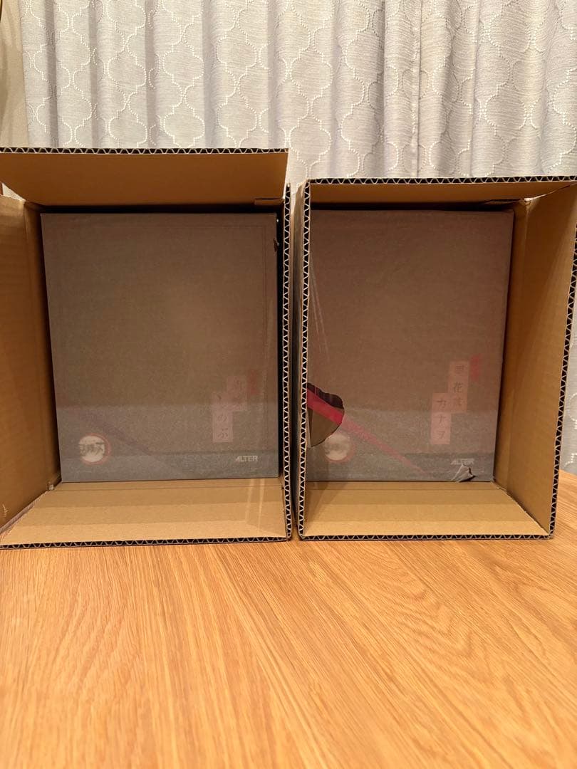 ALTER 鬼滅の刃 1/8 スケール フィギュア　胡蝶しのぶ　栗花落カナヲ