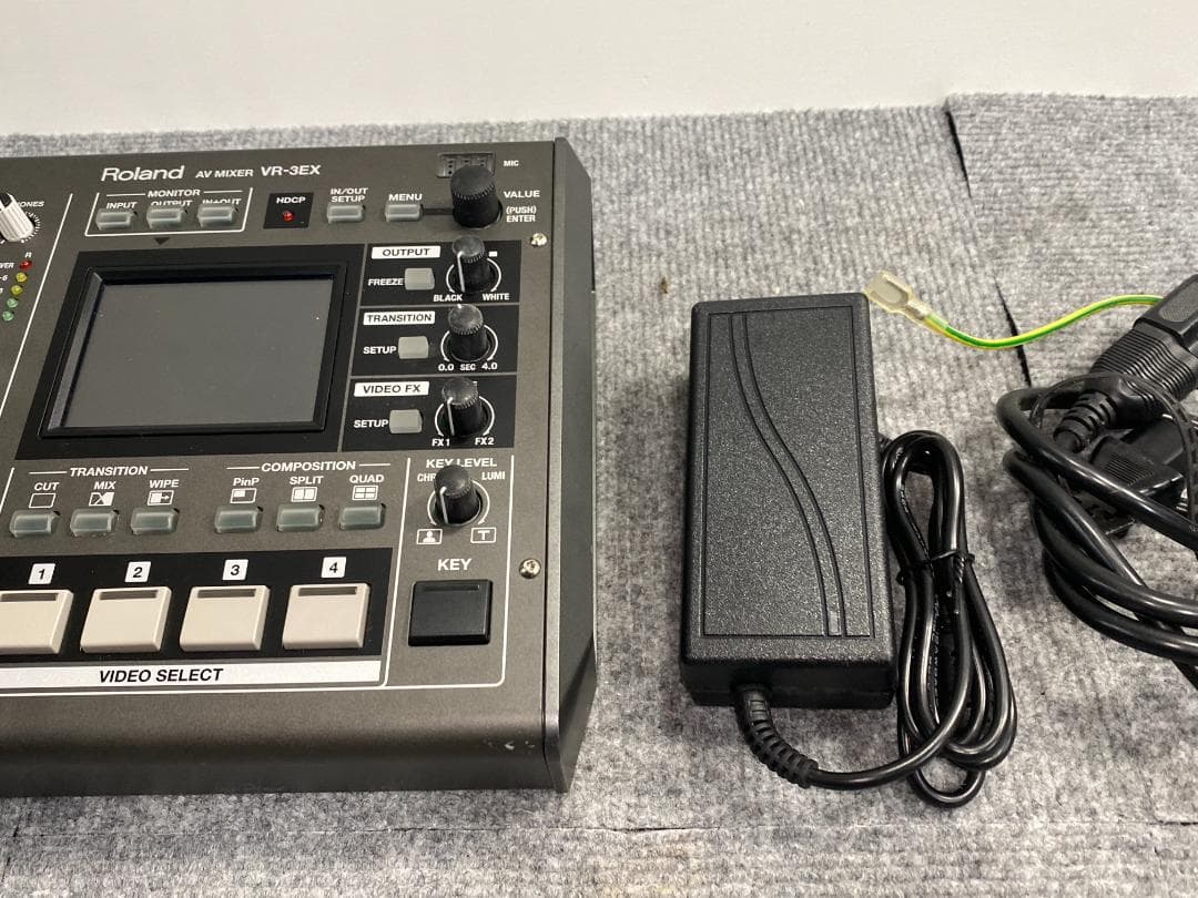 Roland VR-3EX ビデオミキサー　配信機器　モニター