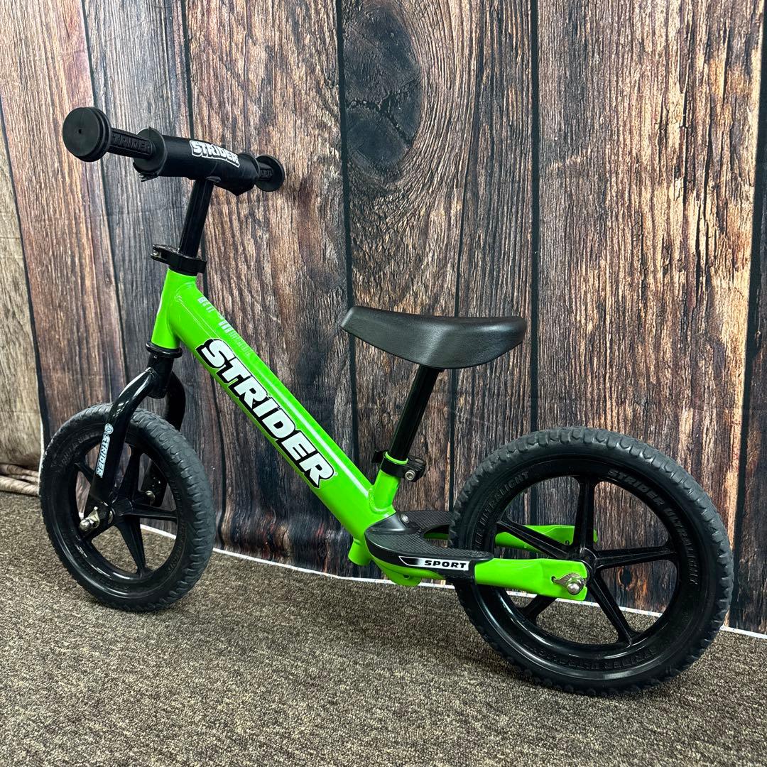 STRIDER 12インチ バランスバイク グリーン