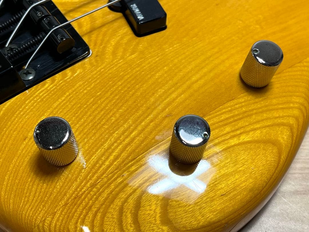 エレキベース ヤマハ モーションB MOTION B 木目 / ビンテージ