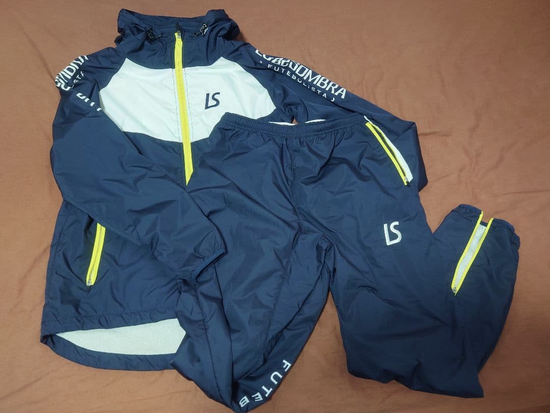 ルースイソンブラ ウィンドブレーカー上下セット Ｓサイズ