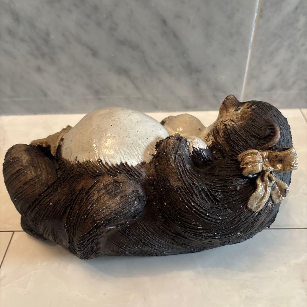 ヴィンテージ　希少なブルーの瞳で色っぽ過ぎる縁起の良い女子タヌキ陶器