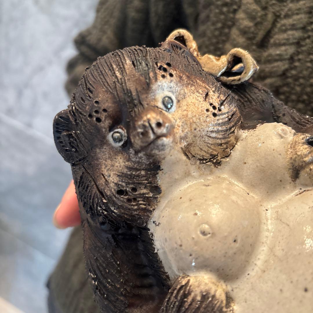 ヴィンテージ　希少なブルーの瞳で色っぽ過ぎる縁起の良い女子タヌキ陶器