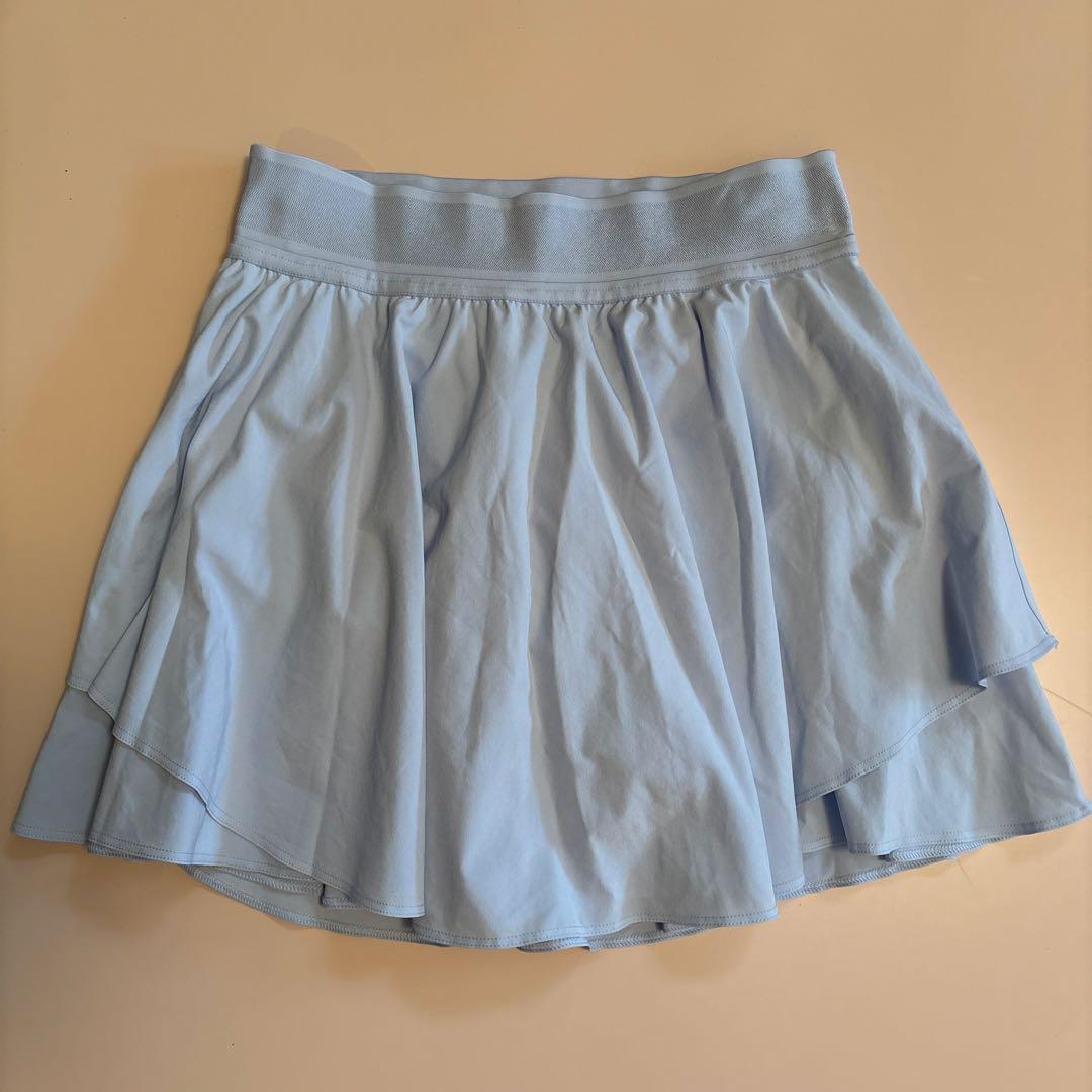 Lululemon 水色 フレアスカート