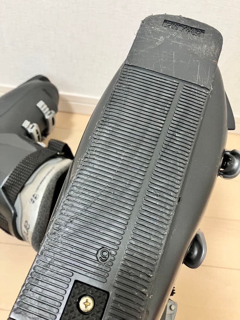 サロモンsalomon 99 ブーツ27.0 ショートスキー　大阪手渡可！