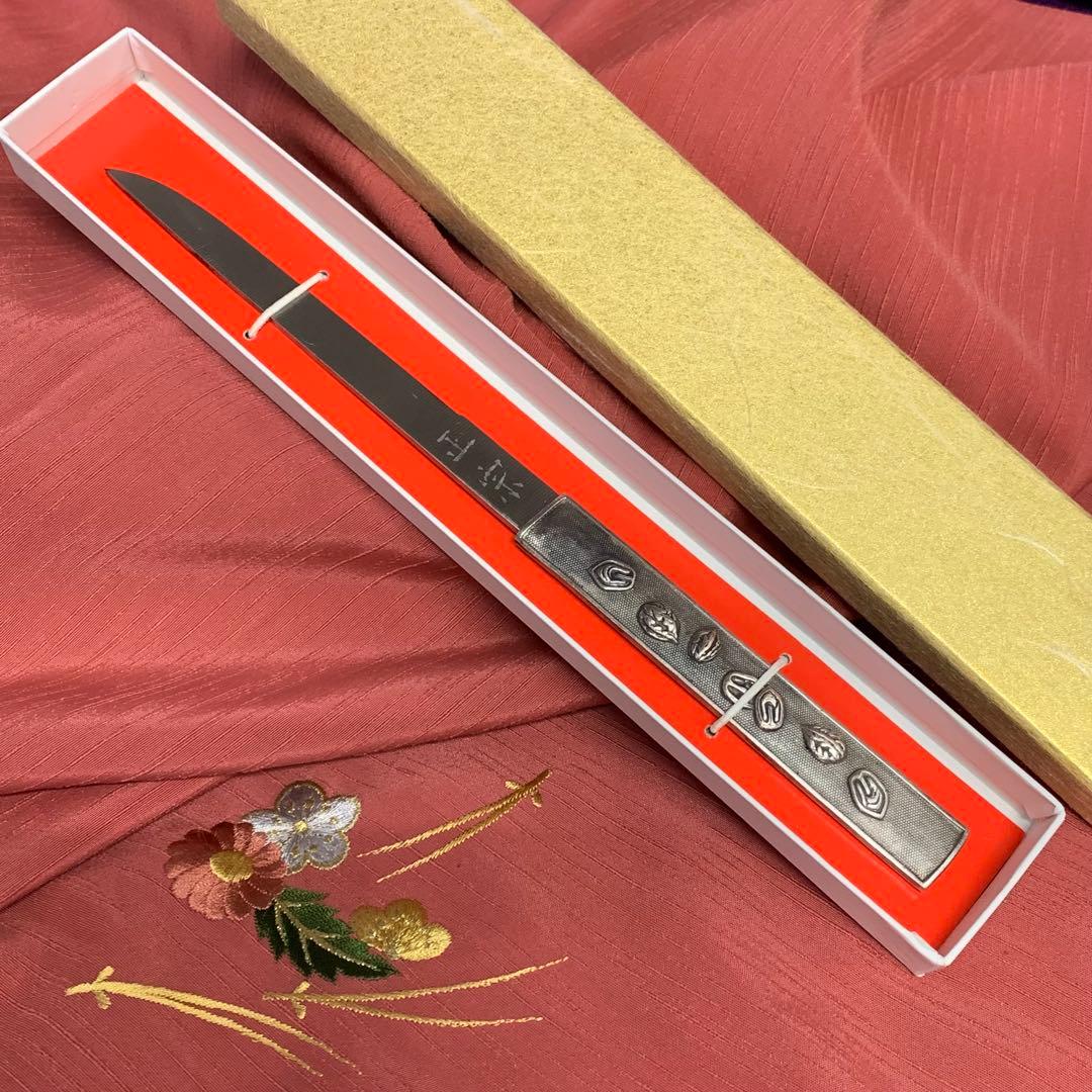 【新品・未使用】木の実図 装飾刀 専用箱付き