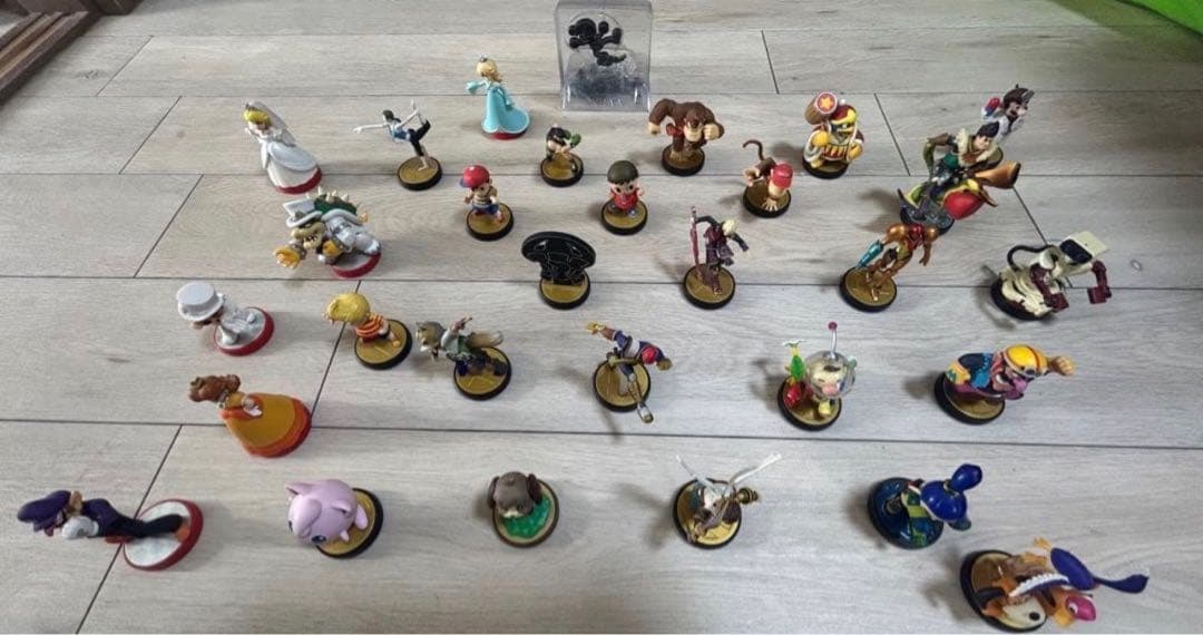 29 アミーボフィギュアセット