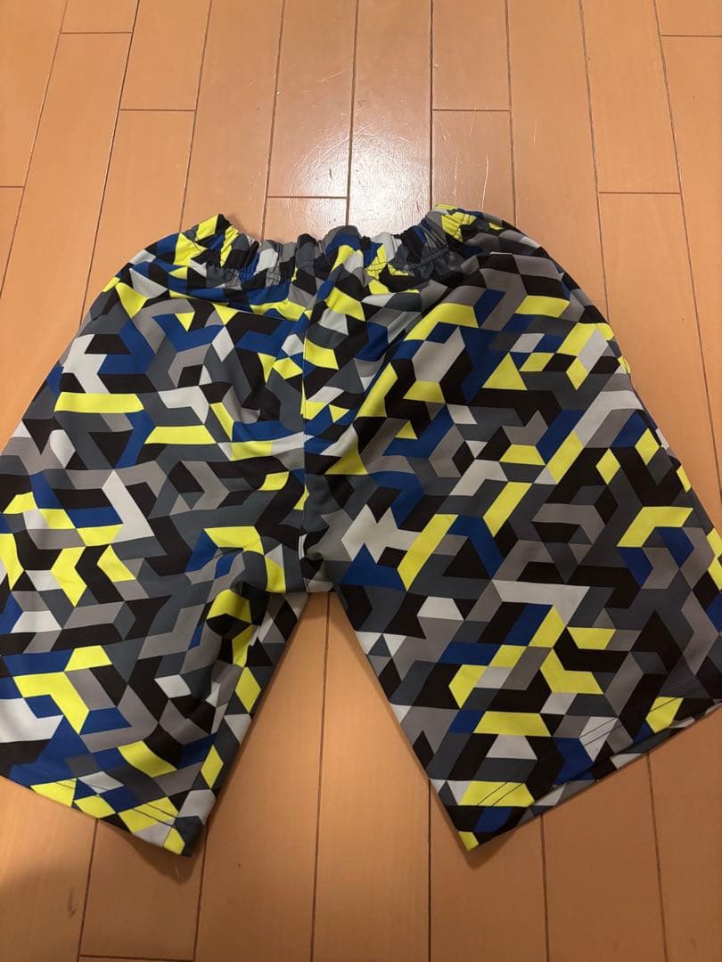 YONEX 幾何学模様 パンツ Lサイズ