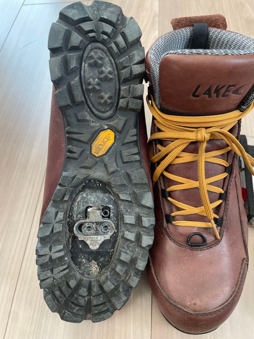 LAKE MXZ200ビンディングシューズ　クリーニングキット付き　26.5cm