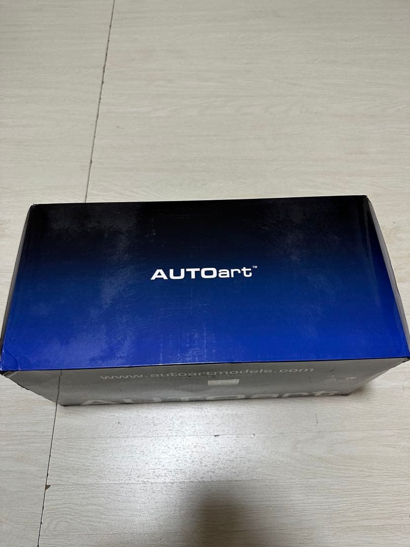 AUTO art 1/18 オートアート メルセデスベンツ G500 シルバー