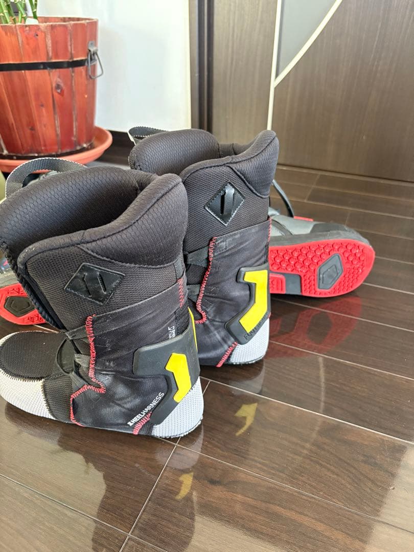 ディーラックスエッジ