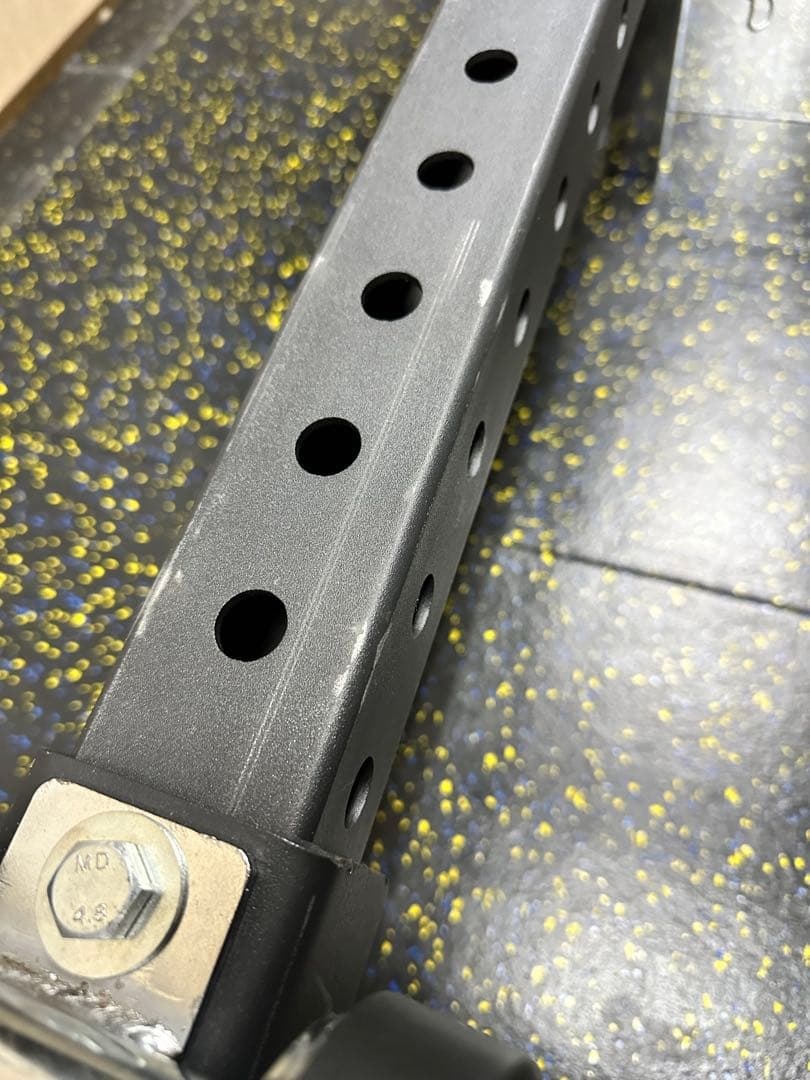 GFC コンパクトベルトスクワット