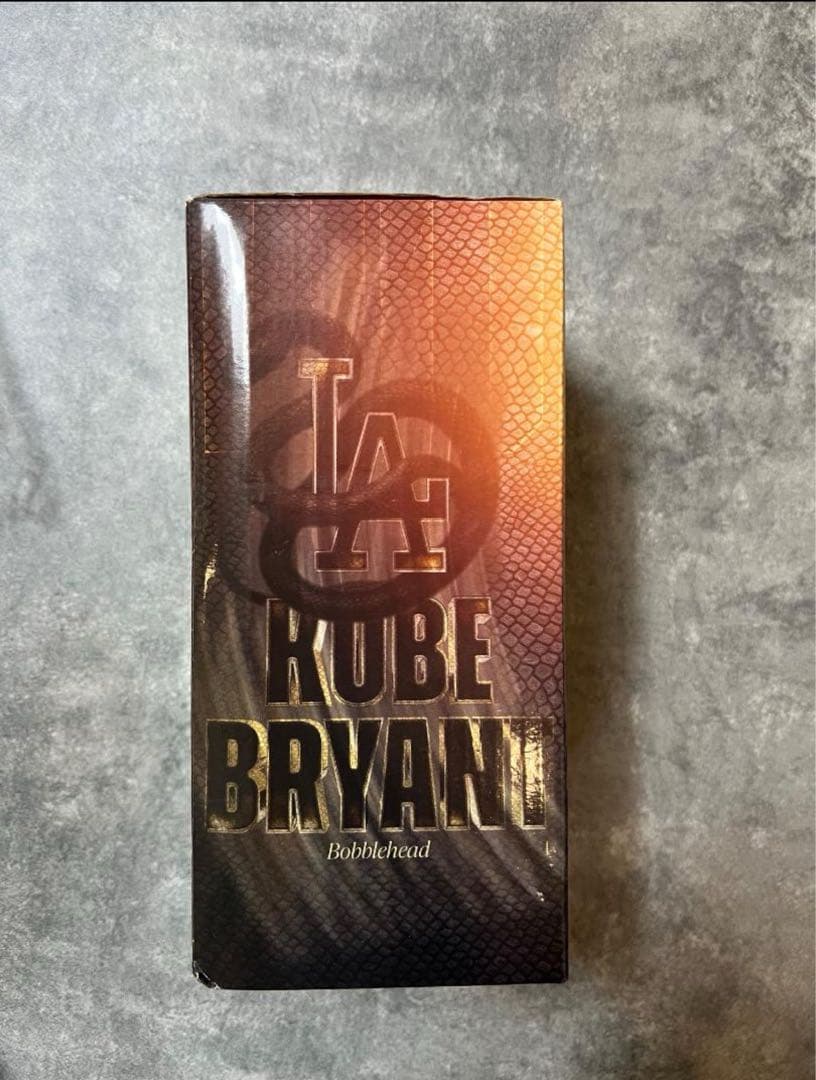 コービーブライアント　ボブルヘッド Los Angeles Dodge