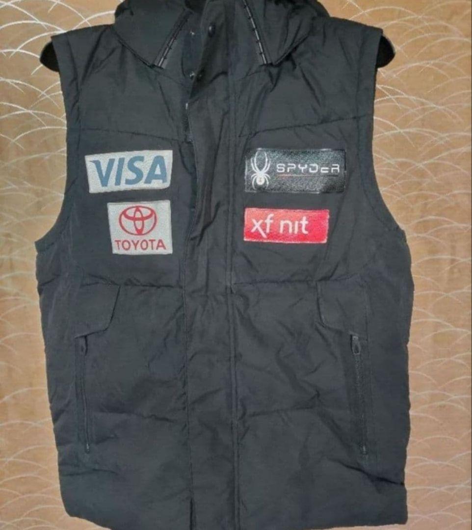 SPYDER U.S.SKI TEAM フード付きダウンベスト。
