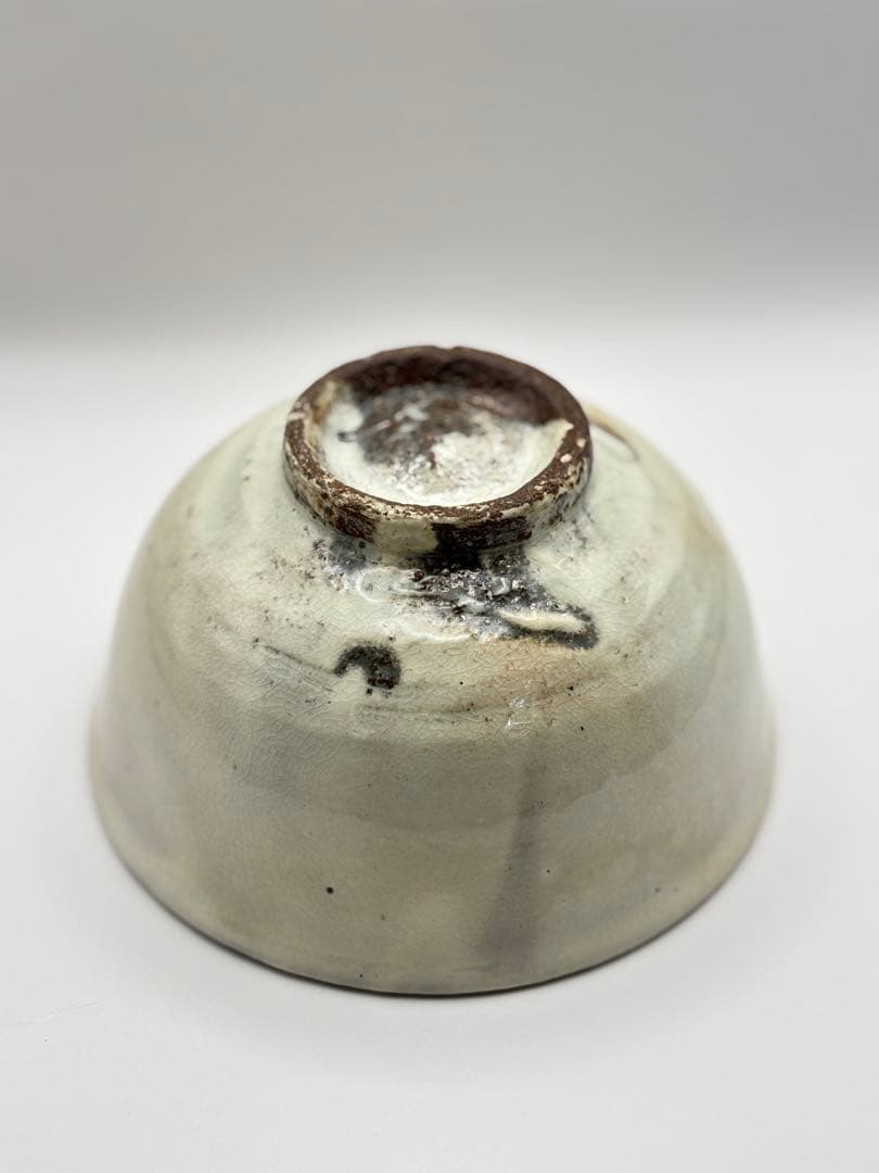 唐津焼　粉引茶盌（管理番号002）