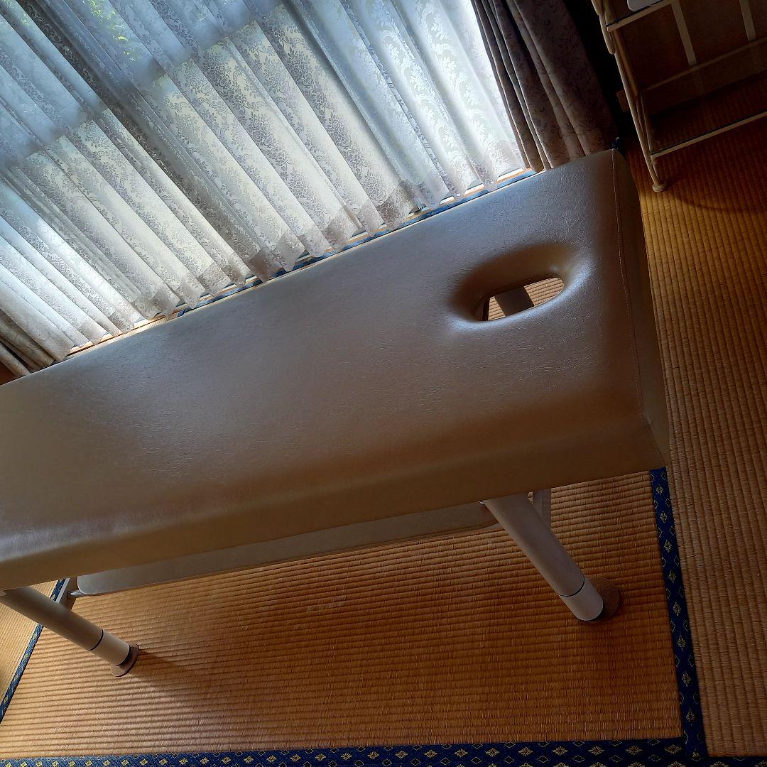 整体施術用ベッド　TAKADA