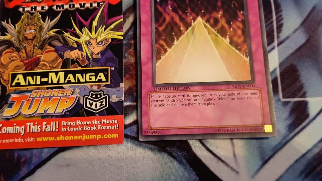 入手困難‼️海外映画試写会限定カード。激レアスーパーレアの青眼の光龍含むセット