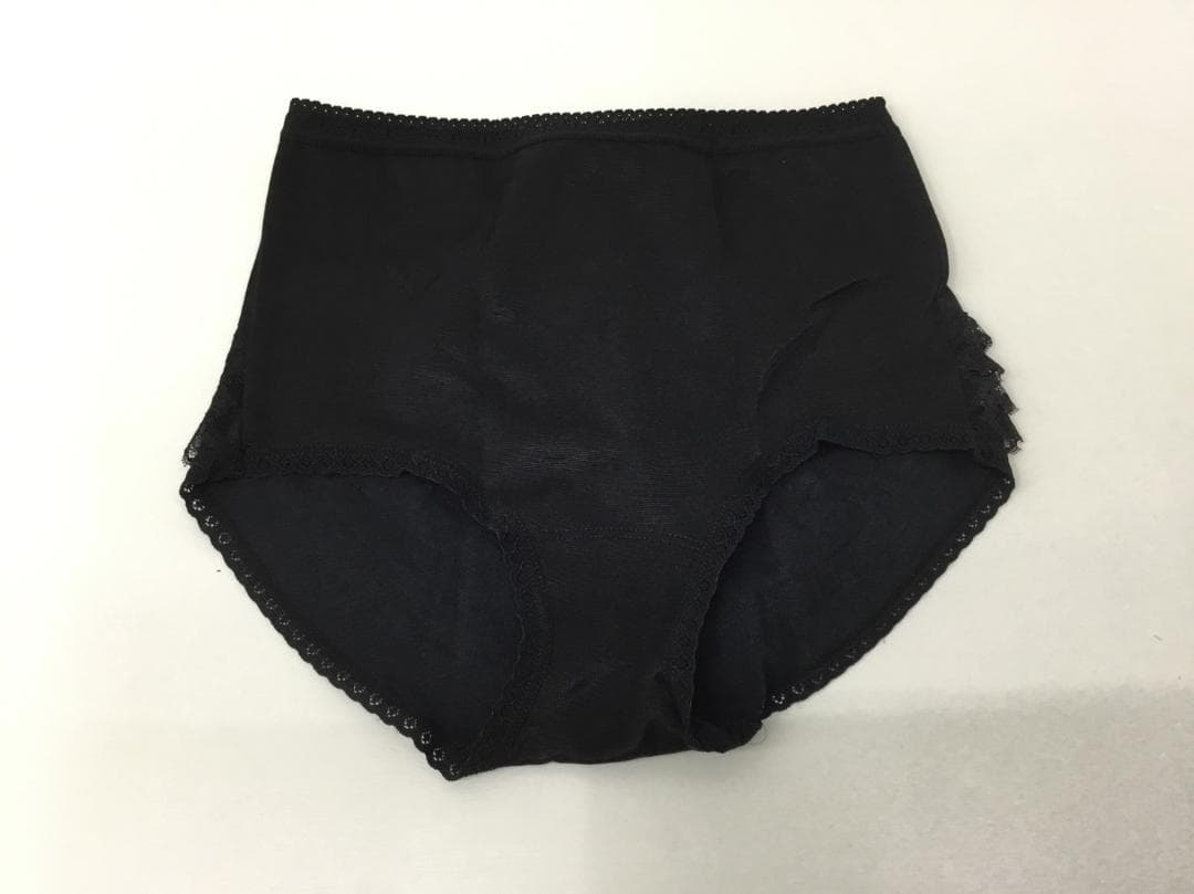 長期保管品 未使用 アンダースコート ヨネックス フリル付 Mサイズ 黒色