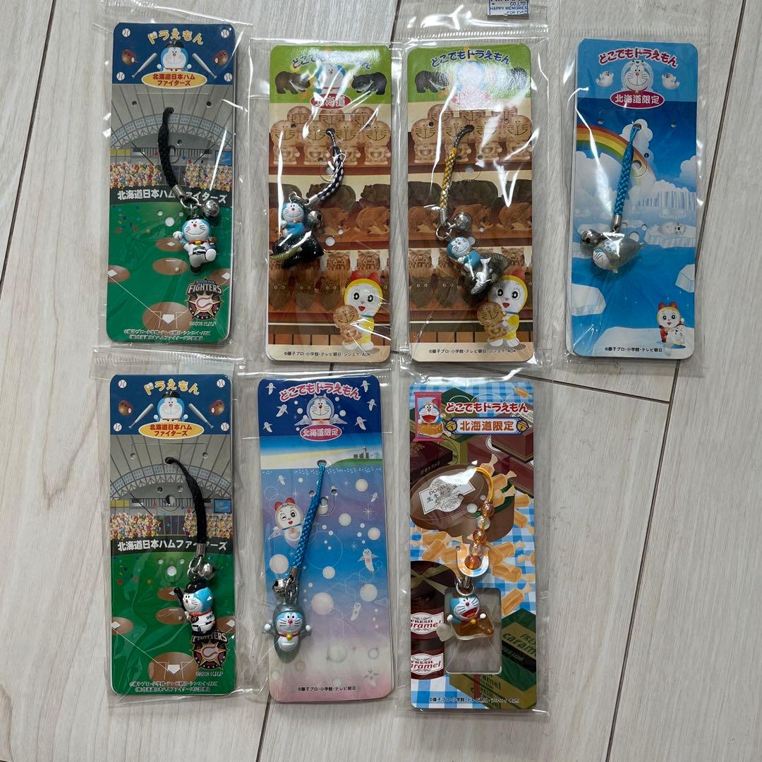 ドラえもん　ご当地キーホルダー　ご当地ストラップ　126個セット