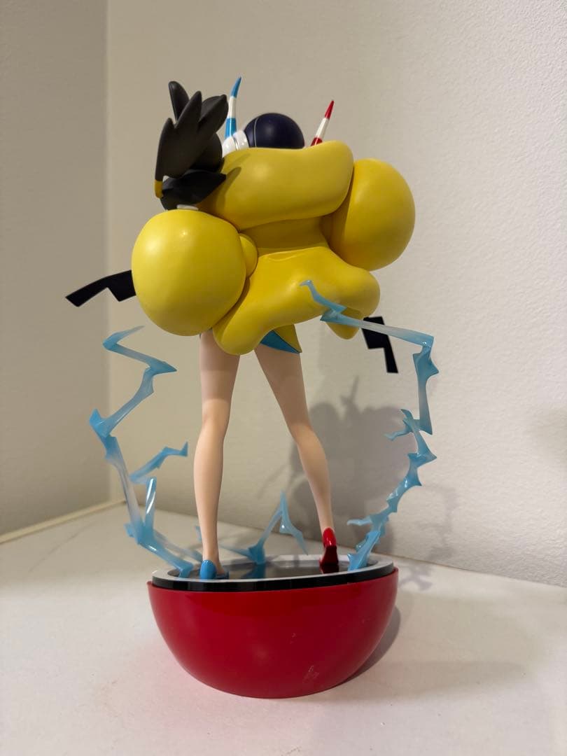 ポケモンセンター カミツレ&エモンガ フィギュア(箱無し)