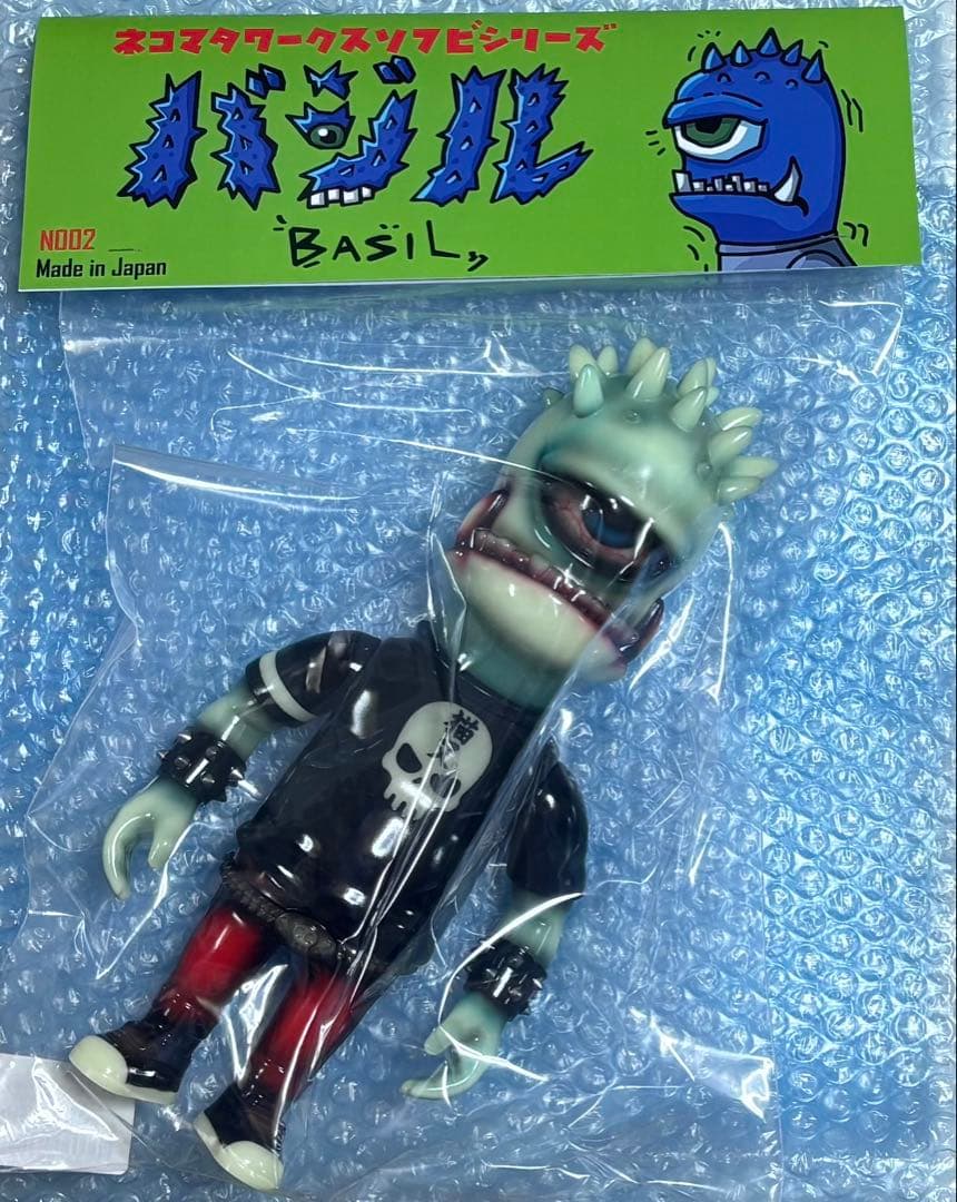 NEKOMATA WORKS バジル 墓場の画廊 ネコマタマークス 蓄光