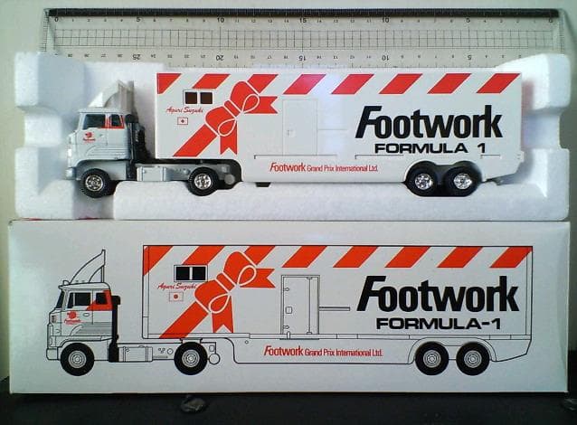 特注 トミカ ダンディ フットワーク フォーミュラ１ トランスポーター