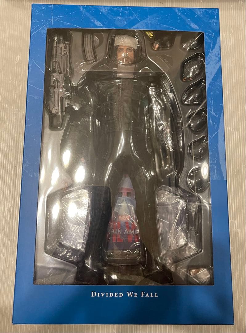 美品　ホットトイズ『シビル・ウォー／キャプテン・アメリカ』ウィンター・ソルジャー