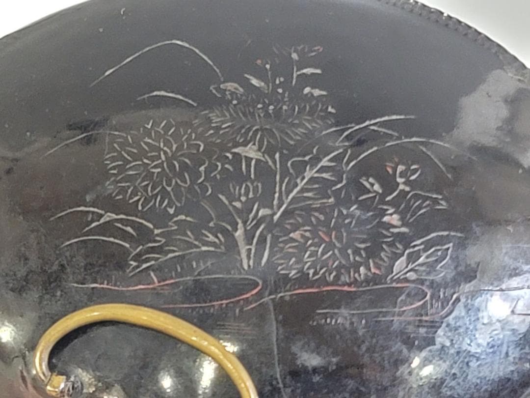 鮑 漆沈刻 花草紋 盃 提げ物 根付 時代物 DT611