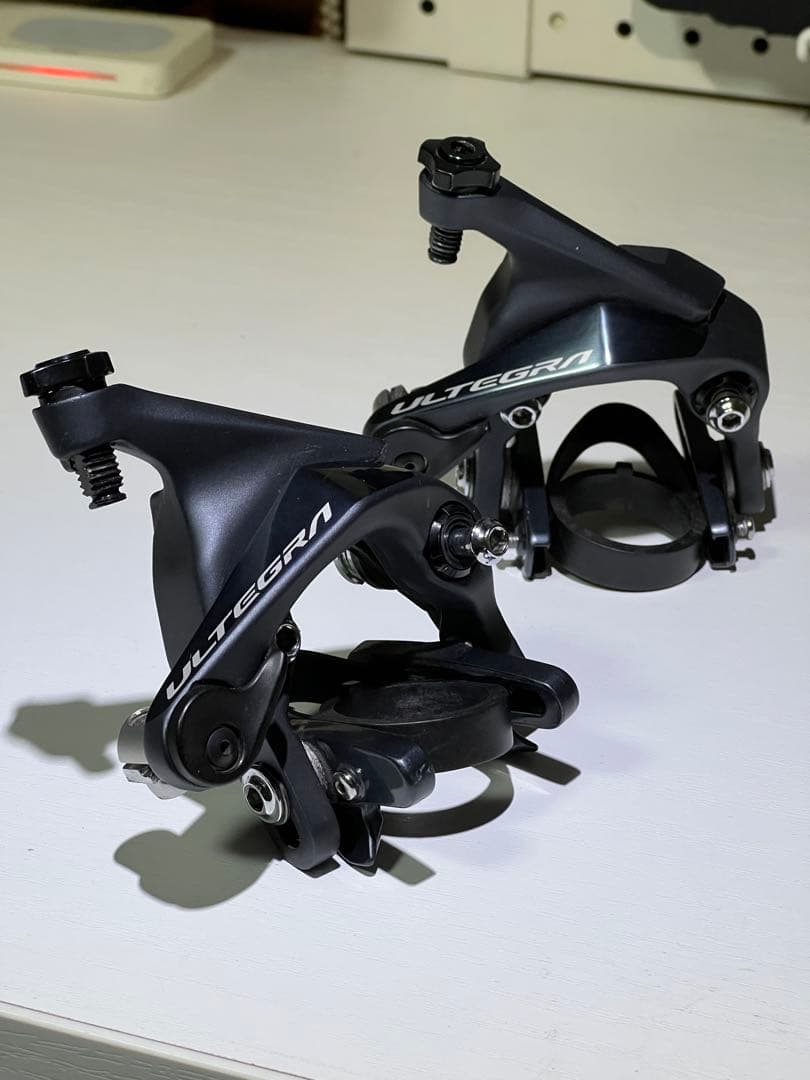 アルテグラ ダイレクトマウントブレーキ BR-R8010F BR-R8010RS