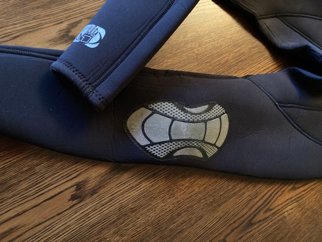 BODY GLOVE 4mm&3mmフルスーツ