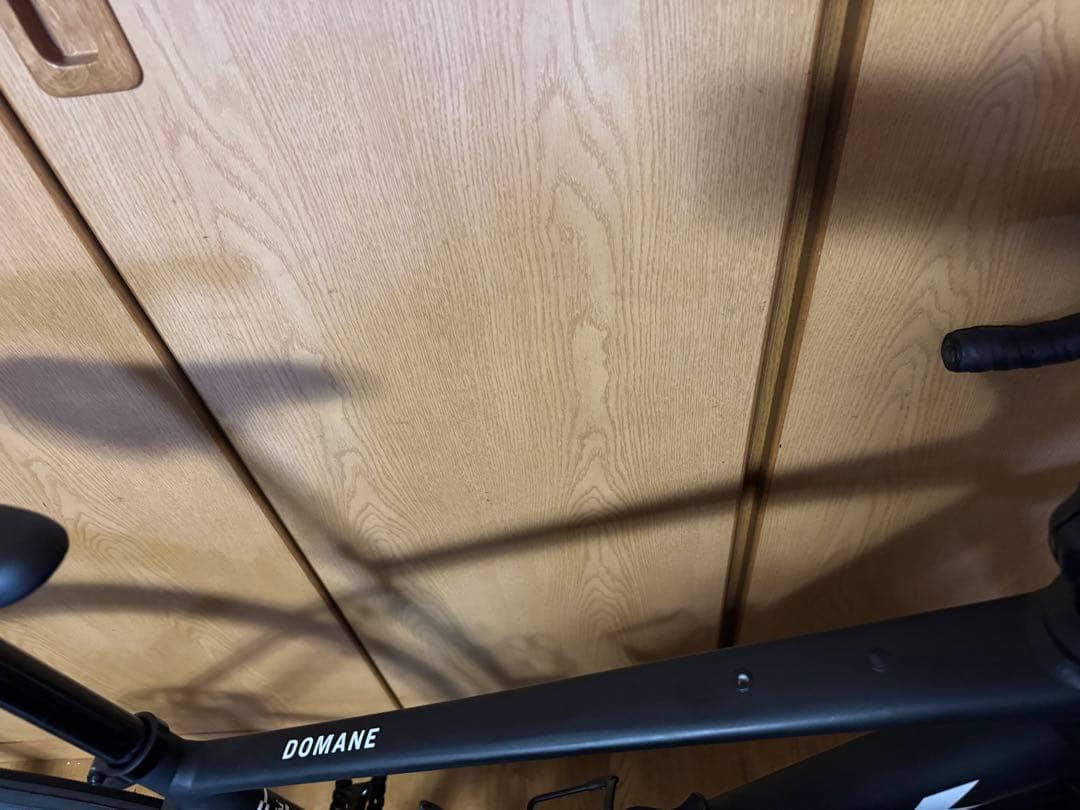 TREK DOMANE AL5 12速　現行モデル！