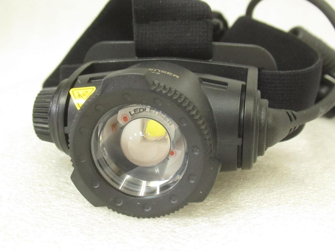 レッドレンザー LED ヘッドライト + 予備バッテリー 未使用品