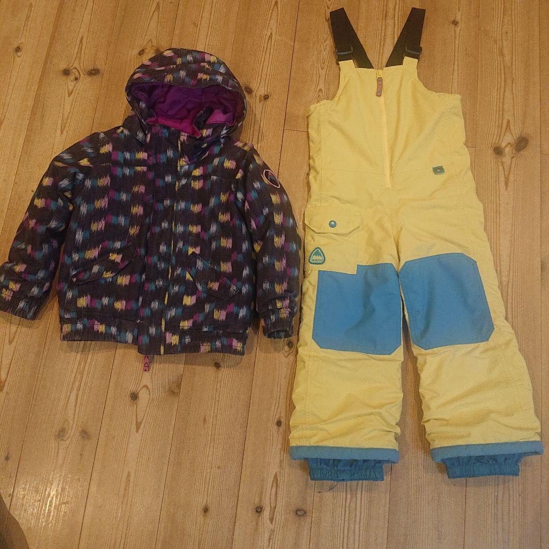 BURTONスノーボードウェアキッズ用 ジャケットとオーバーオールセット