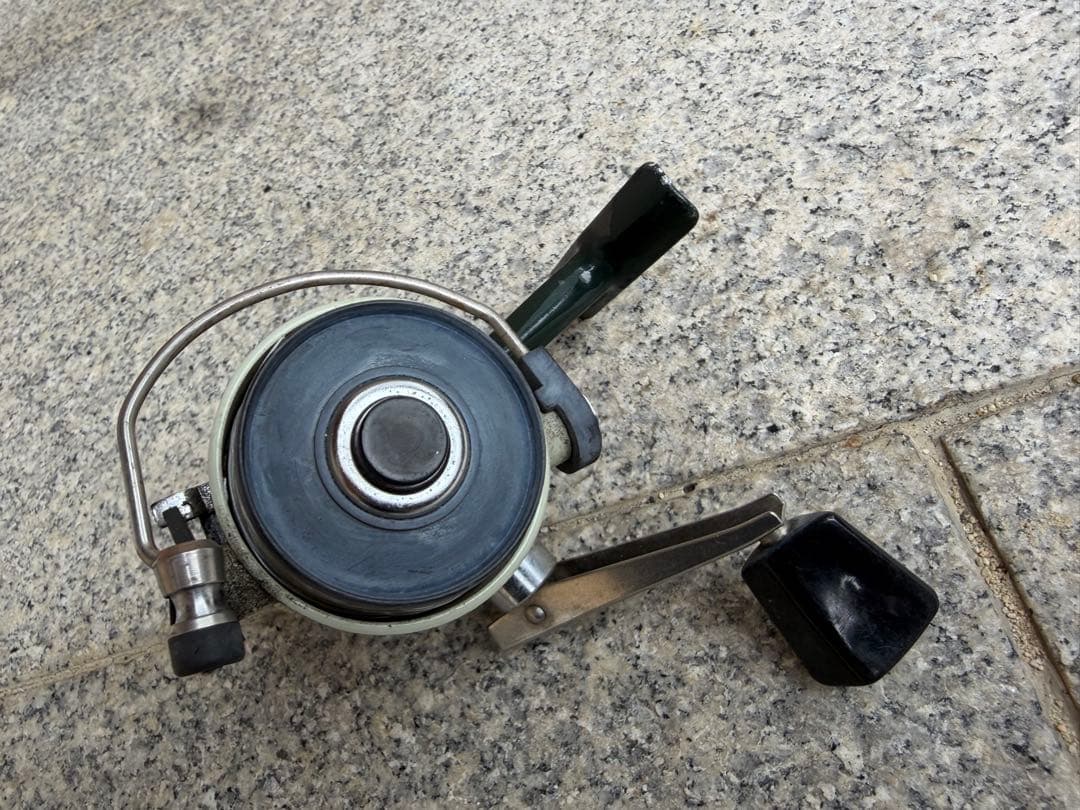 カーディナル33 スピニングリール　アブガルシア　ABU ナンバー760301