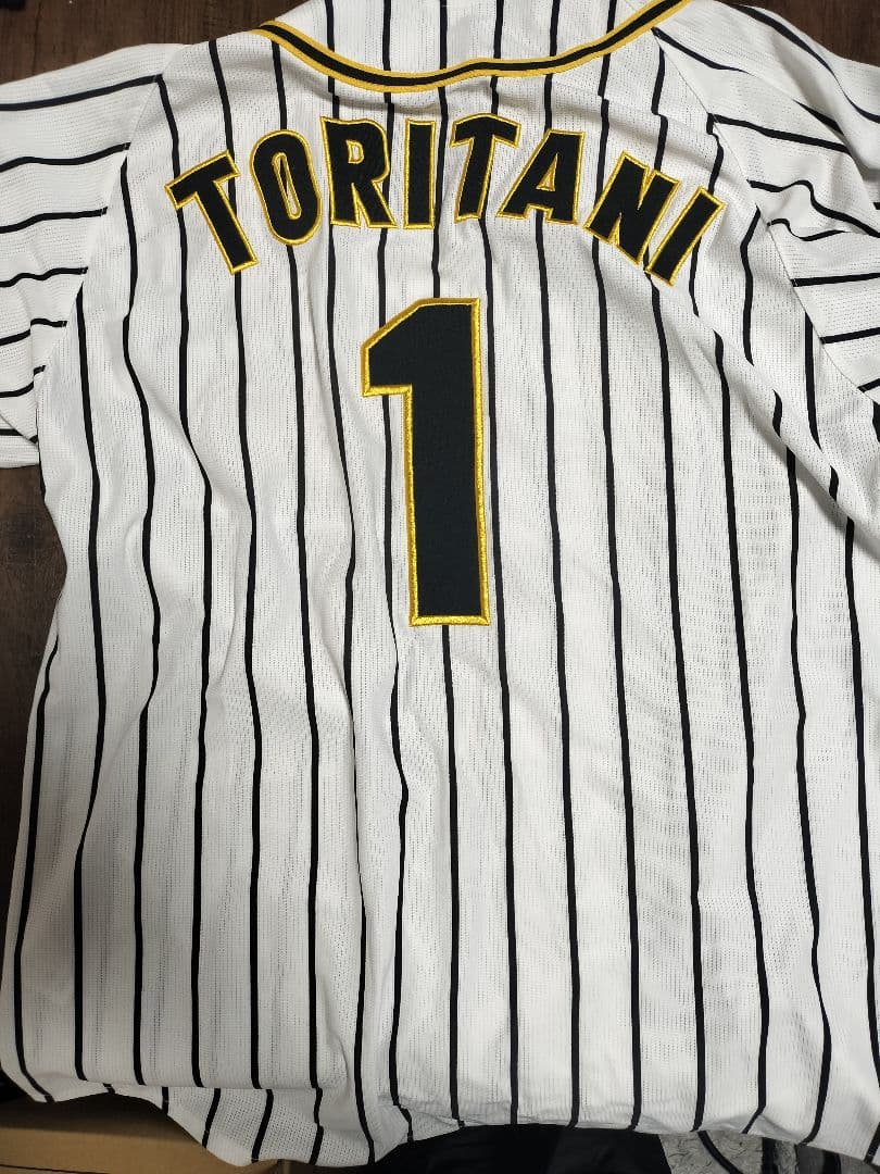 阪神タイガース　鳥谷さん　レプリカユニフォーム　Mサイズ
