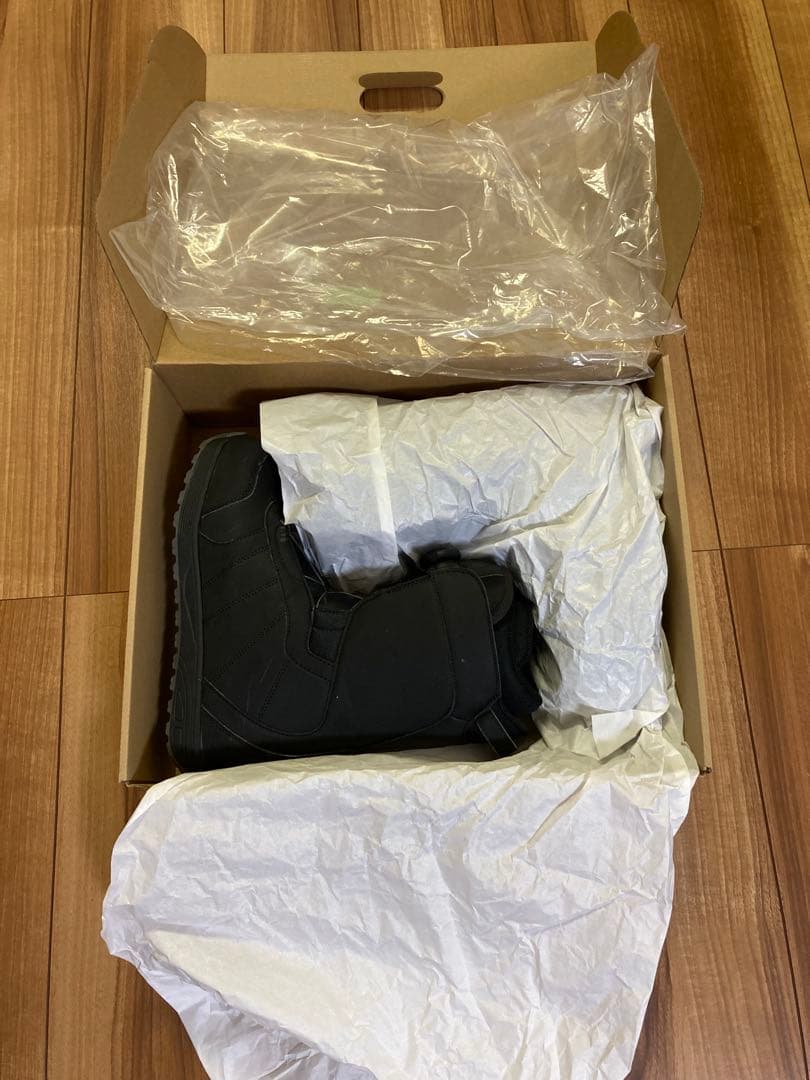 エアボーン（ARBN）スノーボードブーツ ダイヤル式 BOA 25.5センチ