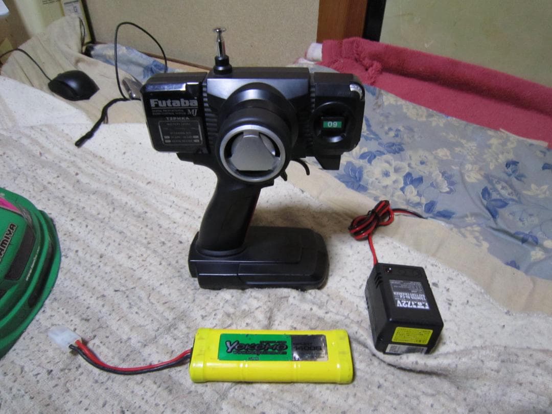 大人気　動作確認済み　ラジコンカー　セット　タミヤ　TT01　カスタム　緑の車